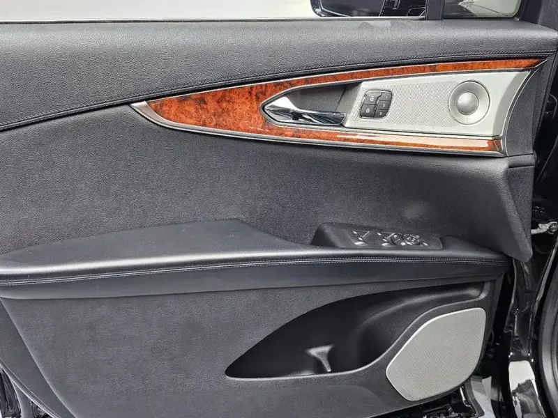 2020 Lincoln Nautilus с пробегом 110 173 км