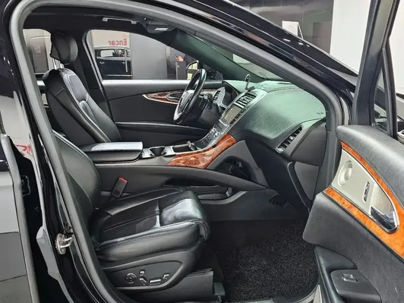 2020 Lincoln Nautilus с пробегом 110 173 км