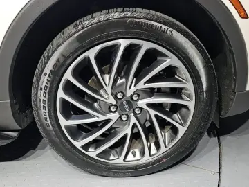 2019 Lincoln Nautilus с пробегом 50 259 км
