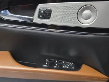 2023 Lincoln Nautilus с пробегом 43 186 км