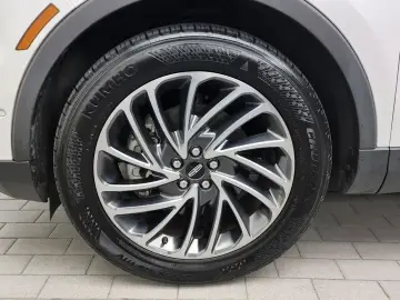 2019 Lincoln Nautilus с пробегом 75 165 км