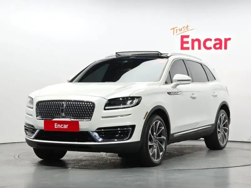2020 Lincoln Nautilus с пробегом 88 490 км