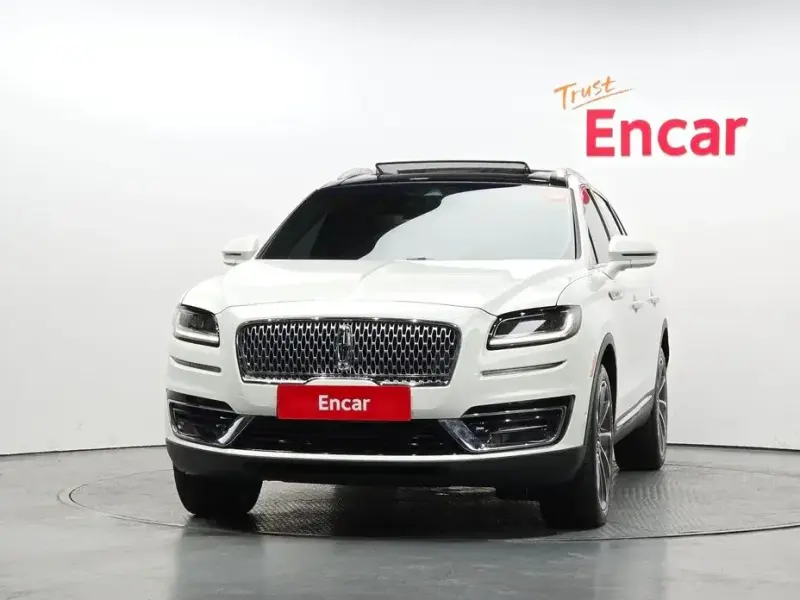 2020 Lincoln Nautilus с пробегом 88 490 км