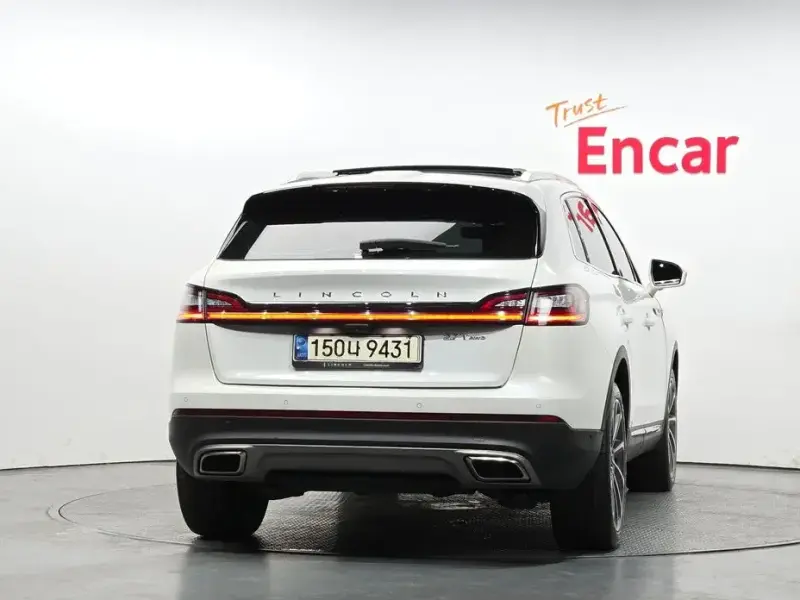 2020 Lincoln Nautilus с пробегом 88 490 км