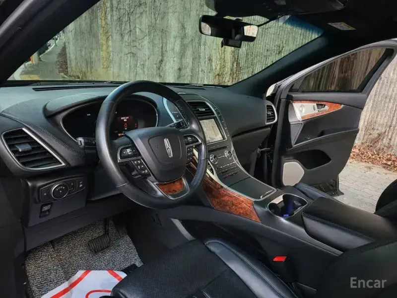 2020 Lincoln Nautilus с пробегом 80 100 км