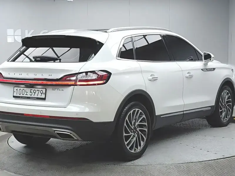 2020 Lincoln Nautilus с пробегом 53 450 км