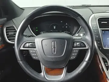 2020 Lincoln Nautilus с пробегом 53 450 км