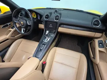 2021 Porsche Boxster с пробегом 34 205 км