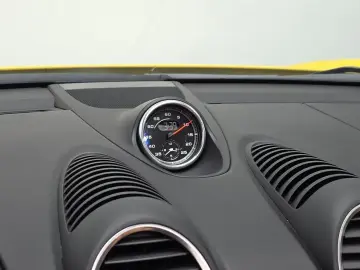 2021 Porsche Boxster с пробегом 34 205 км