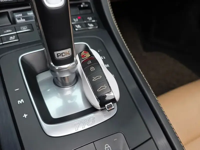2021 Porsche Boxster с пробегом 34 205 км