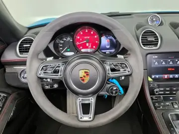 2018 Porsche Boxster с пробегом 57 307 км