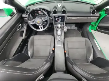 2021 Porsche Boxster с пробегом 52 962 км