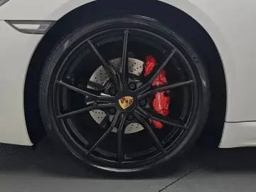 2018 Porsche Boxster с пробегом 30 633 км