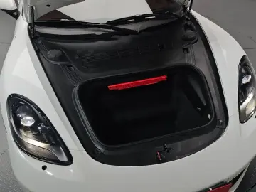 2018 Porsche Boxster с пробегом 30 633 км
