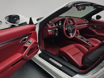 2018 Porsche Boxster с пробегом 30 633 км