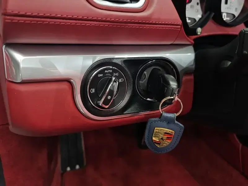 2018 Porsche Boxster с пробегом 30 633 км