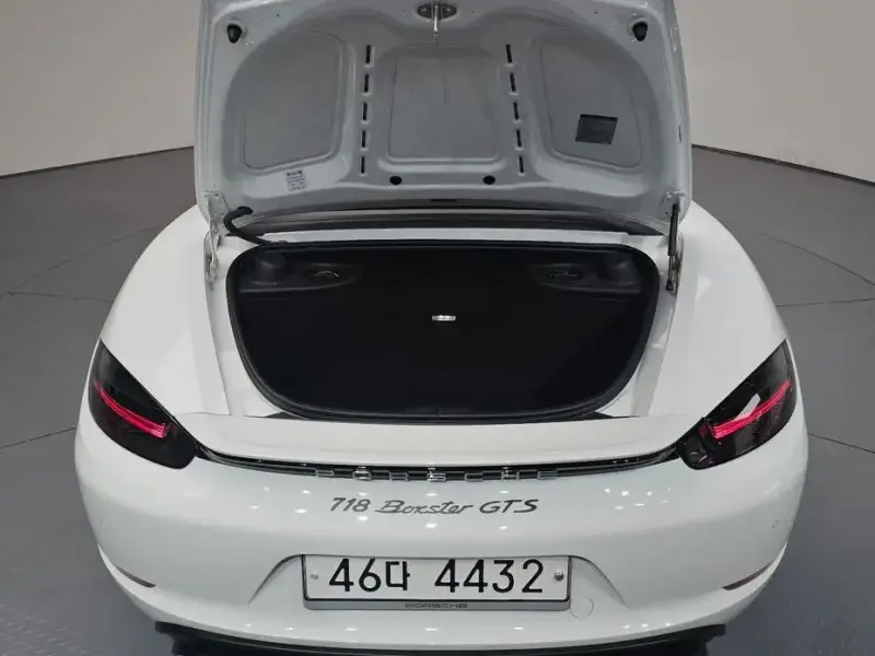 2018 Porsche Boxster с пробегом 30 633 км