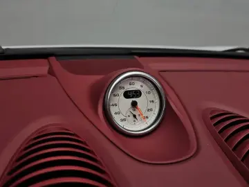2018 Porsche Boxster с пробегом 30 633 км