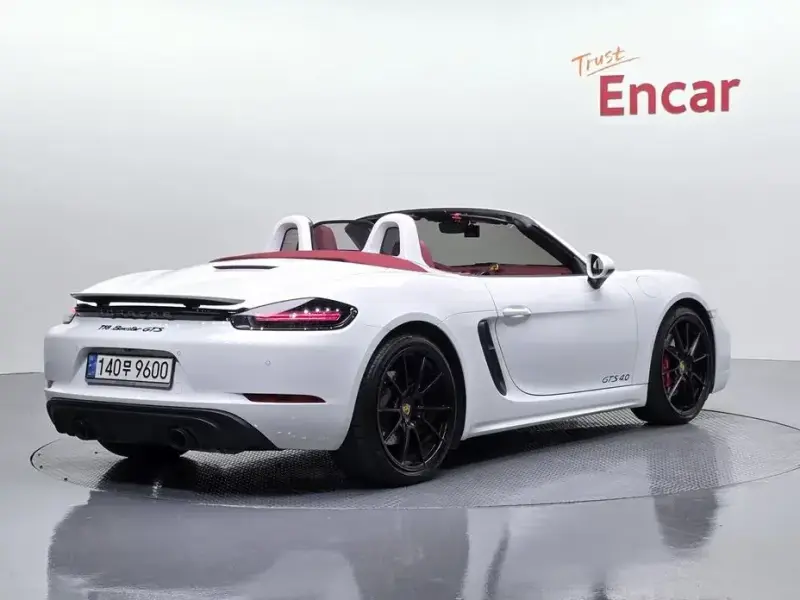 2024 Porsche Boxster с пробегом 12 870 км