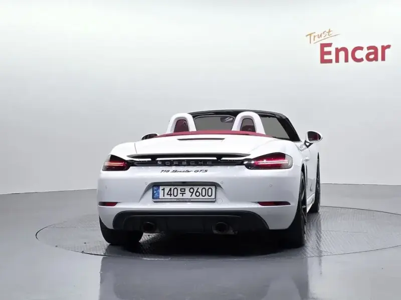 2024 Porsche Boxster с пробегом 12 870 км