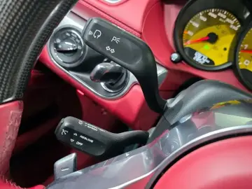 2024 Porsche Boxster с пробегом 12 870 км