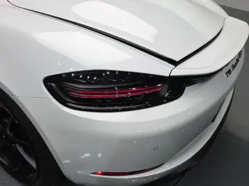 2024 Porsche Boxster с пробегом 12 870 км