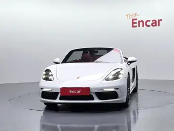 2020 Porsche Boxster с пробегом 14 847 км
