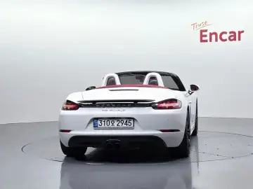 2020 Porsche Boxster с пробегом 14 847 км