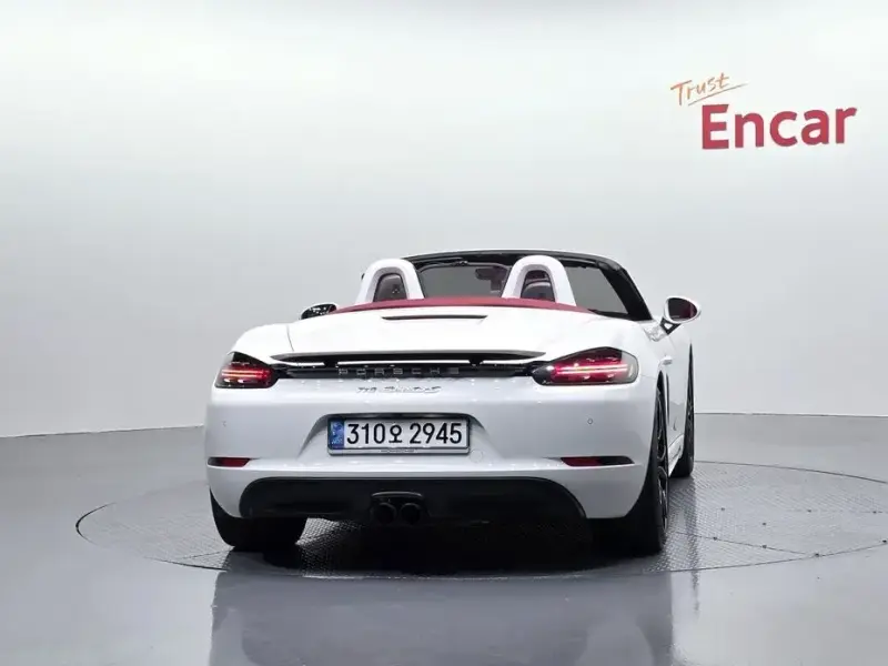 2020 Porsche Boxster с пробегом 14 847 км