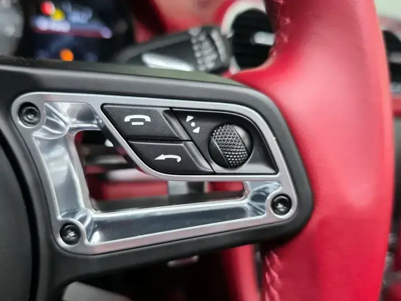 2020 Porsche Boxster с пробегом 14 847 км