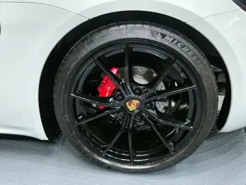 2020 Porsche Boxster с пробегом 14 847 км