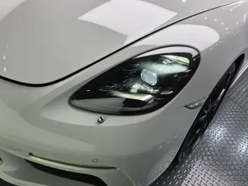 2020 Porsche Boxster с пробегом 14 847 км