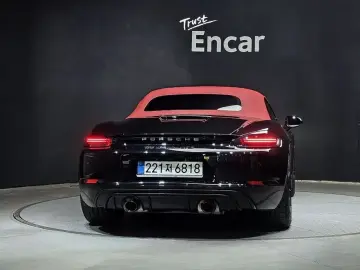2024 Porsche Boxster с пробегом 4 499 км