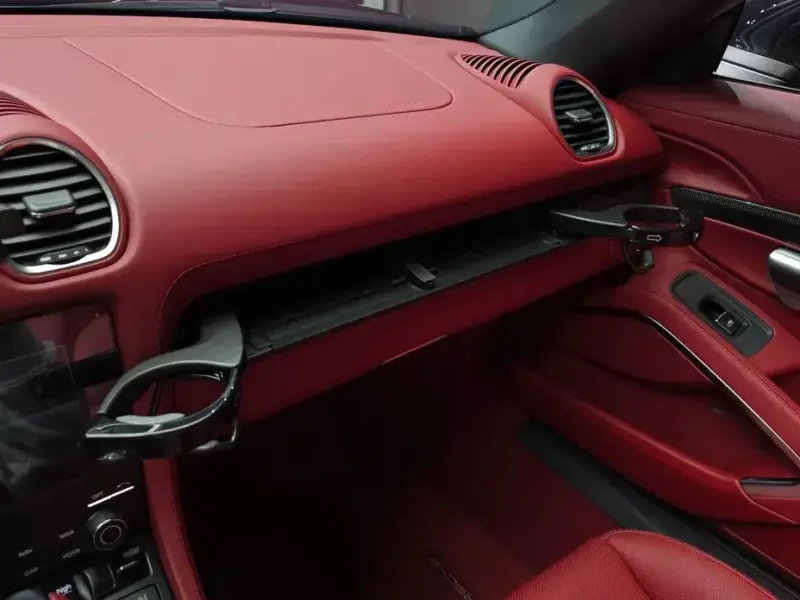 2024 Porsche Boxster с пробегом 4 499 км