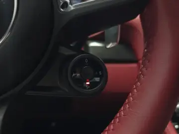 2024 Porsche Boxster с пробегом 4 499 км
