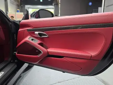 2024 Porsche Boxster с пробегом 4 499 км