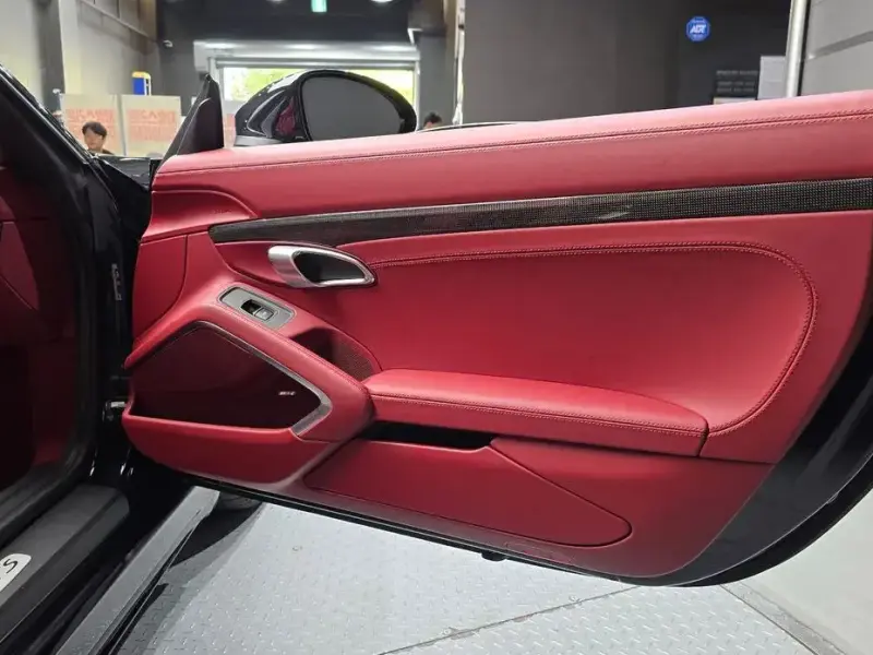 2024 Porsche Boxster с пробегом 4 499 км