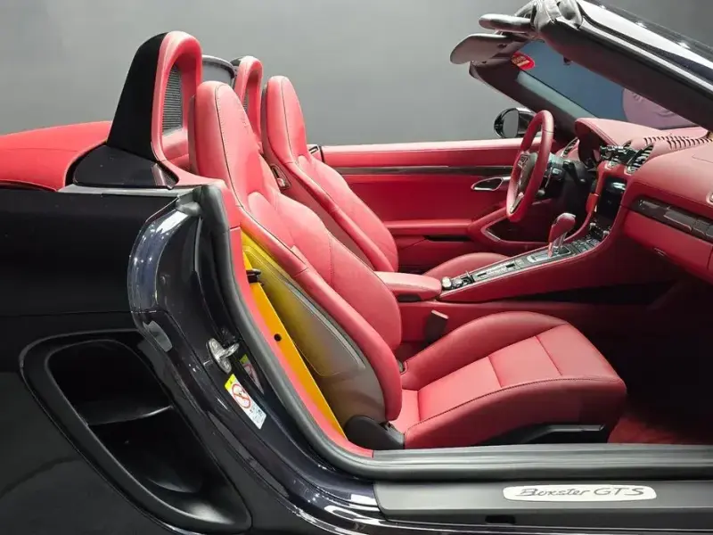 2024 Porsche Boxster с пробегом 4 499 км