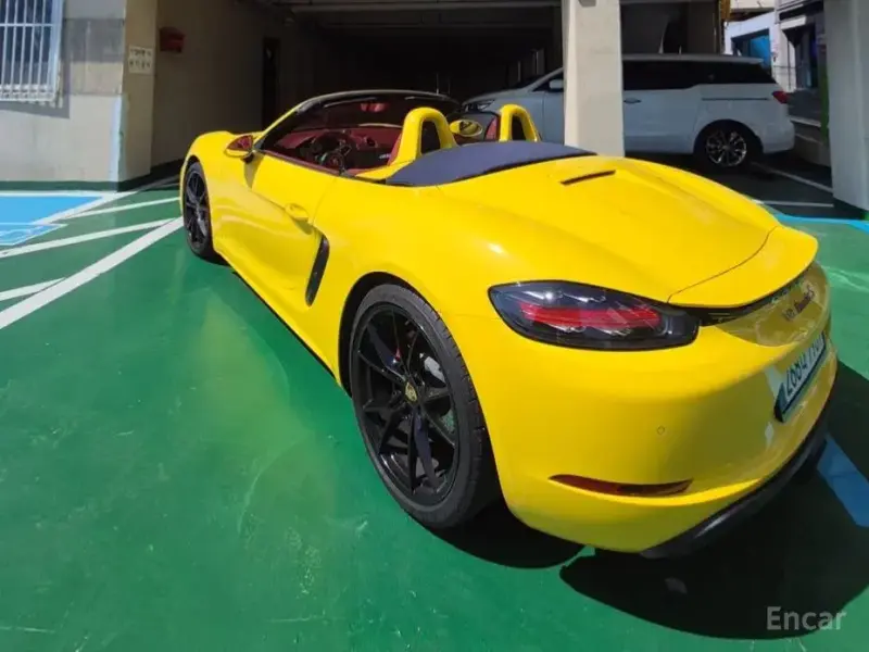 2016 Porsche Boxster с пробегом 40 000 км