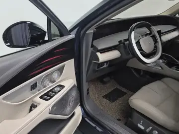 2024 Lincoln Nautilus с пробегом 13 901 км