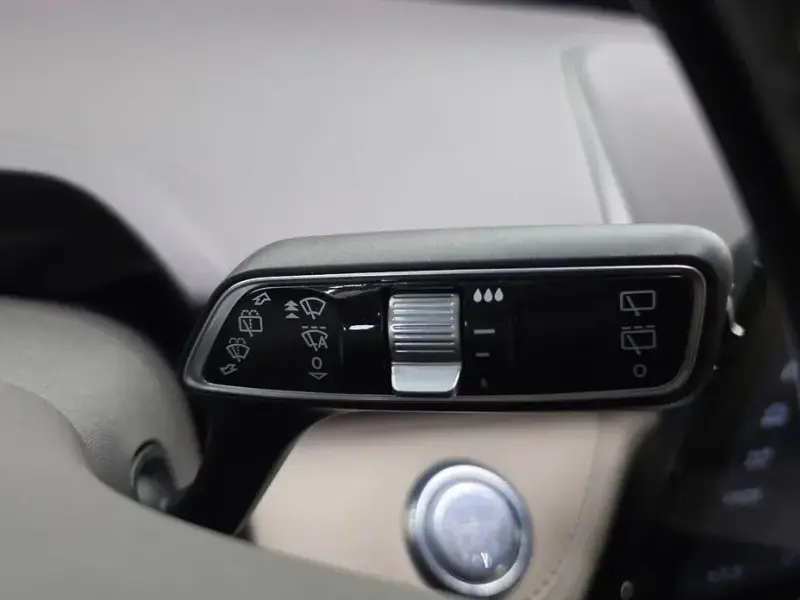 2024 Lincoln Nautilus с пробегом 13 901 км