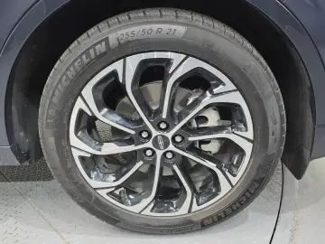 2024 Lincoln Nautilus с пробегом 13 901 км