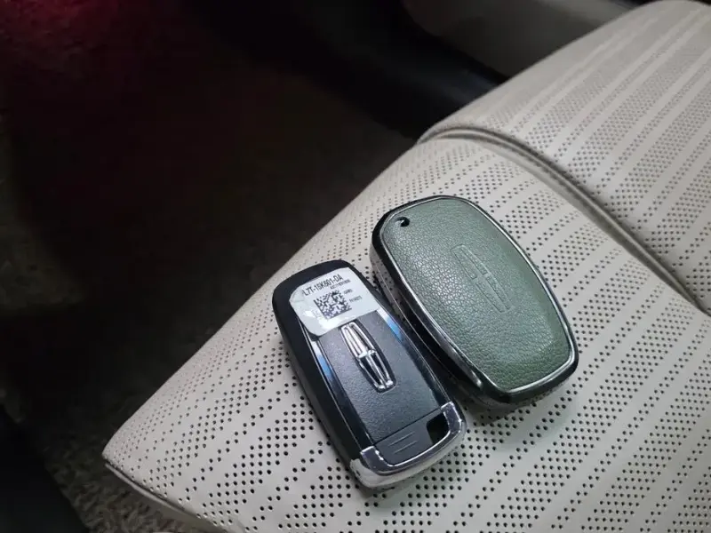 2024 Lincoln Nautilus с пробегом 13 901 км