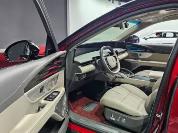 2024 Lincoln Nautilus с пробегом 44 096 км