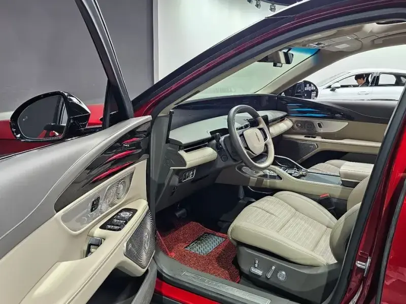 2024 Lincoln Nautilus с пробегом 44 096 км