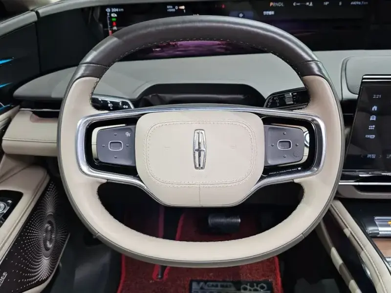 2024 Lincoln Nautilus с пробегом 44 096 км