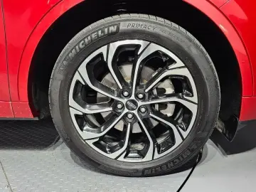 2024 Lincoln Nautilus с пробегом 44 096 км
