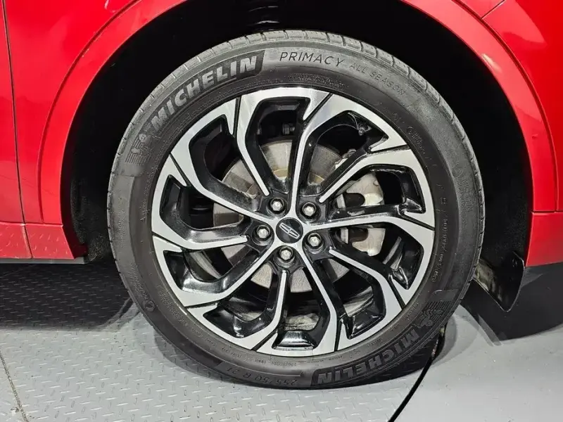2024 Lincoln Nautilus с пробегом 44 096 км