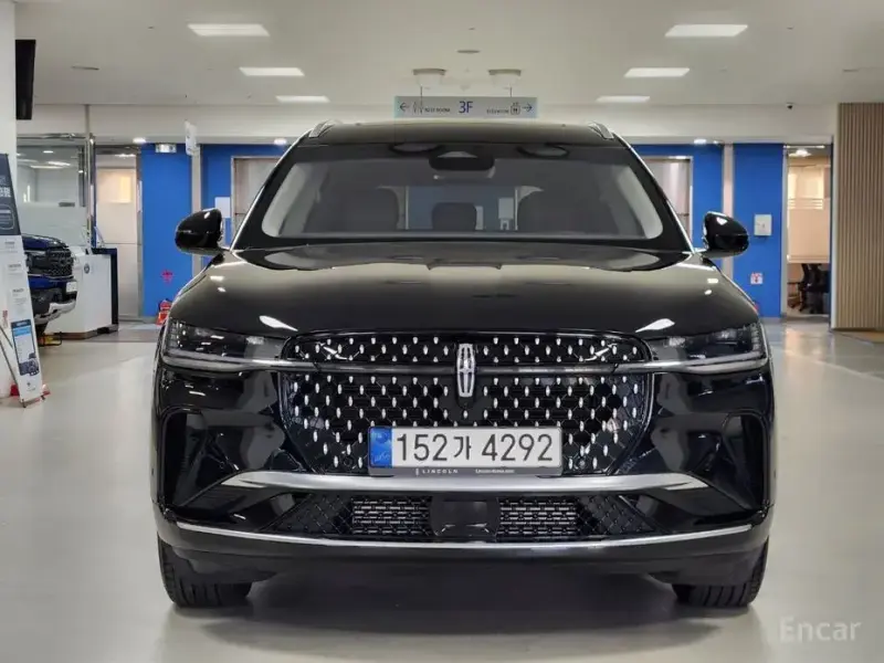 2023 Lincoln Nautilus с пробегом 26 569 км