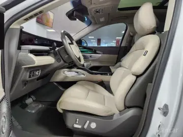 2023 Lincoln Nautilus с пробегом 22 750 км